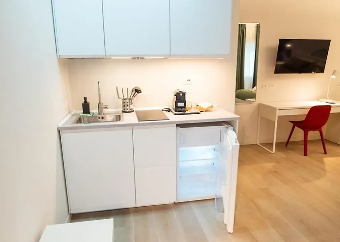 Eqm 4* Roma
